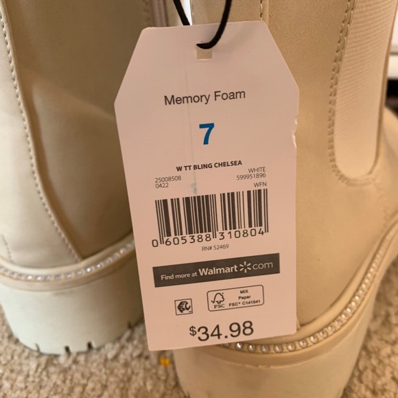 Boots - Picture 6 of 6